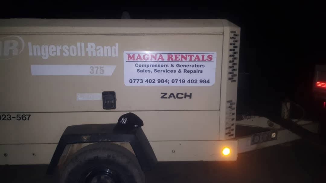 Industrial air compressor